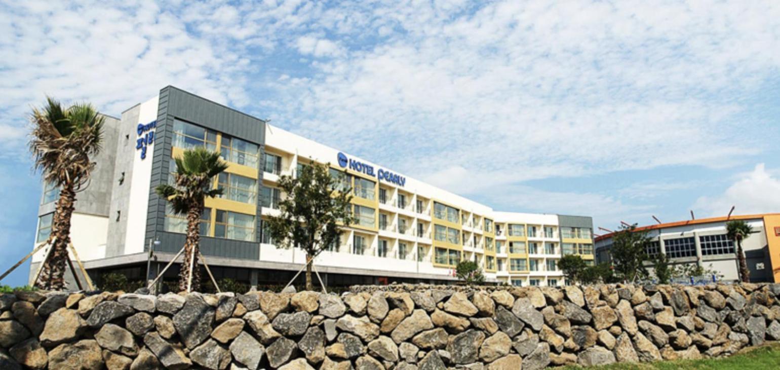 Pearly Hotel Jeju Esterno foto