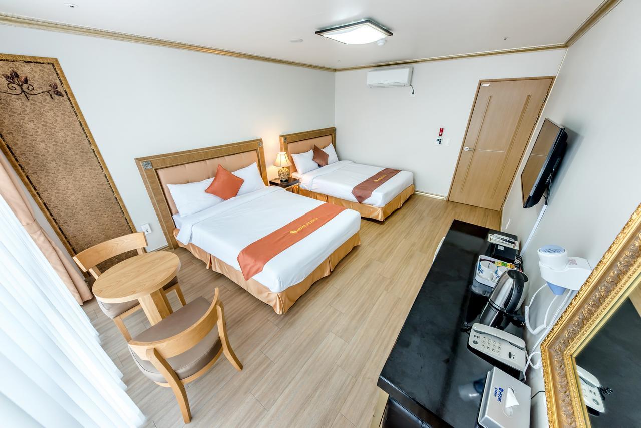 Pearly Hotel Jeju Esterno foto