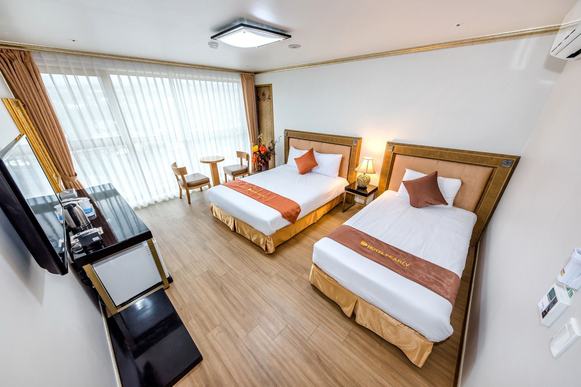 Pearly Hotel Jeju Esterno foto