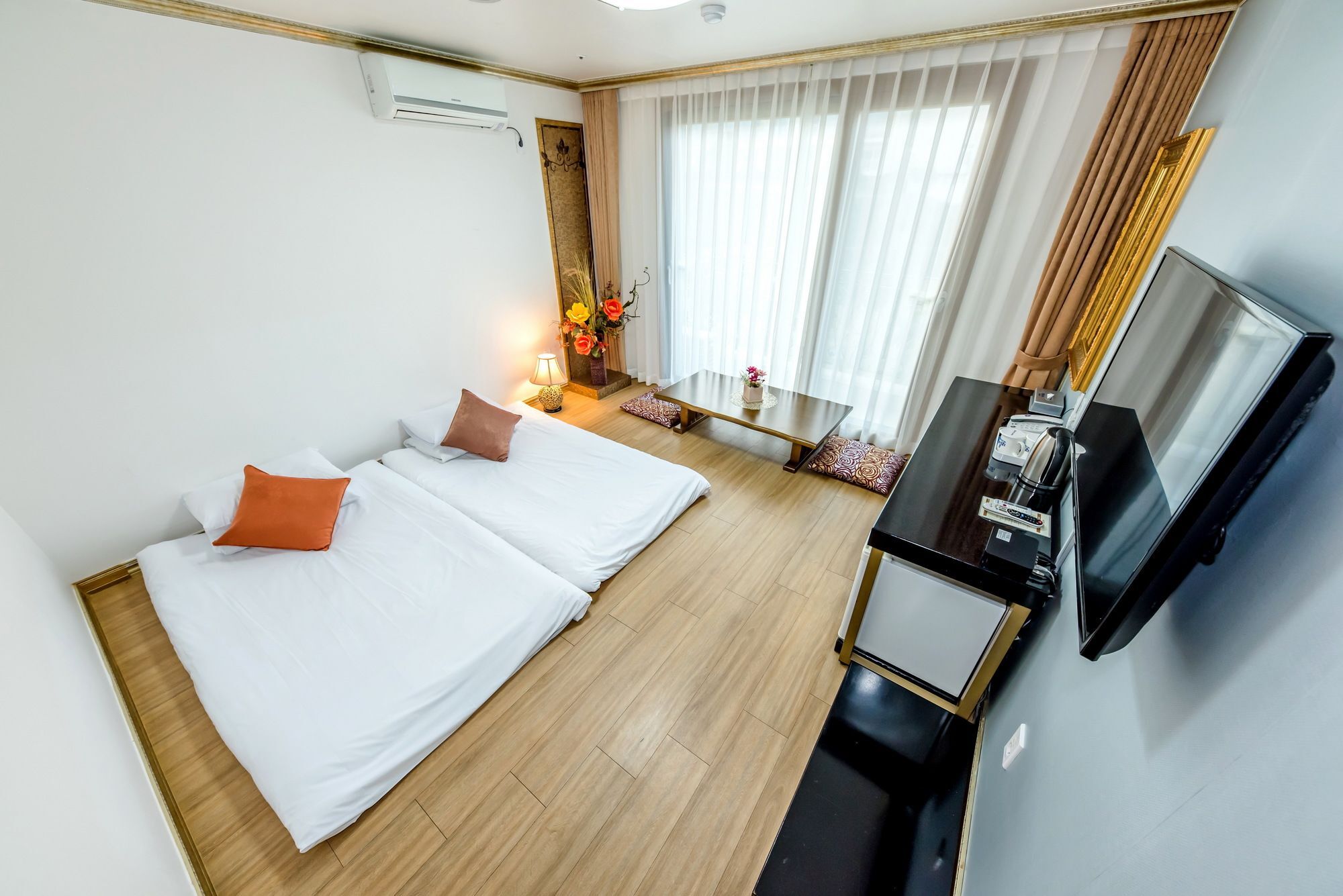 Pearly Hotel Jeju Esterno foto